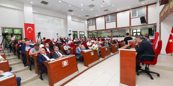 Başkan Yüce ‘Temmuz’u işaret etti: Nehir Ada, Mithatpaşa Garı ve Kocaali Sahili’nde işlem başlıyor