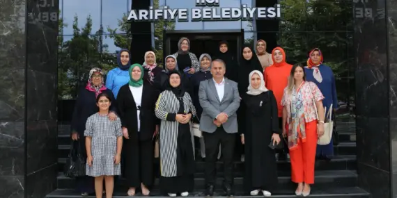 AK KADINLAR ARİFİYE’yi KARIŞ KARIŞ GEZDİ