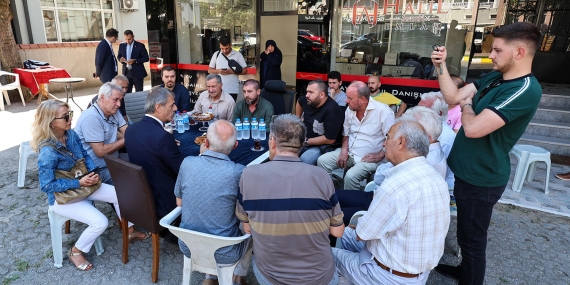 Kirtetepe Caddesi’nde Başkan Alemdar’dan dönüşüm vurgusu;  “Afetlere dirençli bir Sakarya için 24 saat mesai harcıyoruz”