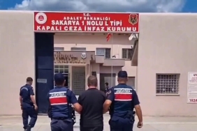 145 SUÇ KAYDI VE 28 YIL HAPİS CEZASI VARDI, ESKİ EŞİNİN EVİNDE YAKALANDI