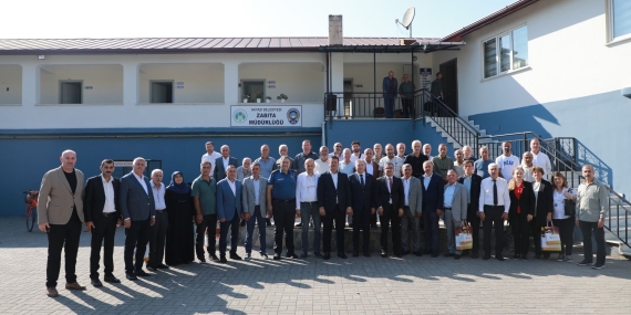 Akyazı’da 35 yıllık esnaflara şükran belgesi