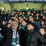 BAŞKAN ALEMDAR, SAKARYASPOR MAÇINI MİNİK TATANGALARLA İZLEDİ