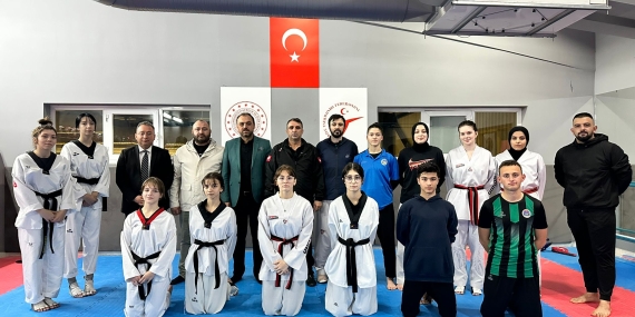 Büyükşehir’in kick boks ve taekwondocuları şampiyonada ter dökecek