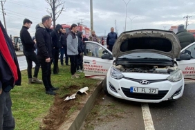 SAKARYA'DA TIR İLE SÜRÜCÜ KURSU ARACI ÇARPIŞTI: 4 YARALI