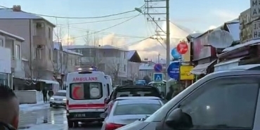 SAKARYA'DA BÜFEDEKİ ALKOL KAVGASINDA KAN AKTI: 4 YARALI ALKOL ALMAYA GİTTİKLERİ BÜFEDE DEHŞET SAÇTILAR