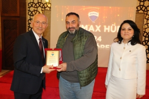 REMAX Hür’den 22. yıla Görkemli kutlama! Başarılı Danışmanlar ödüllendirildi